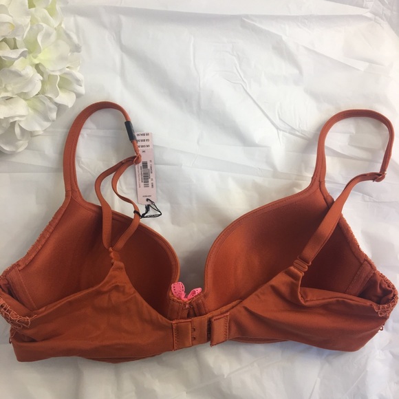 🛑SOLD🛑Victoria’s Secret Bra - Picture 5 of 6